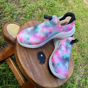 Skechers girl’s slip-on tie dye rainbow ombré sneakers size 12 kid’s